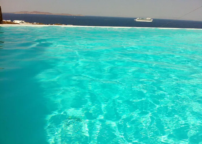 White Luxury With Amazing Seaview And Pool