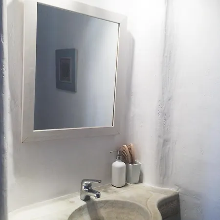 White Luxury With Amazing Seaview And Pool