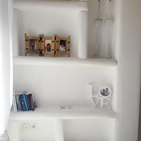 White Luxury With Amazing Seaview And Pool Apartment